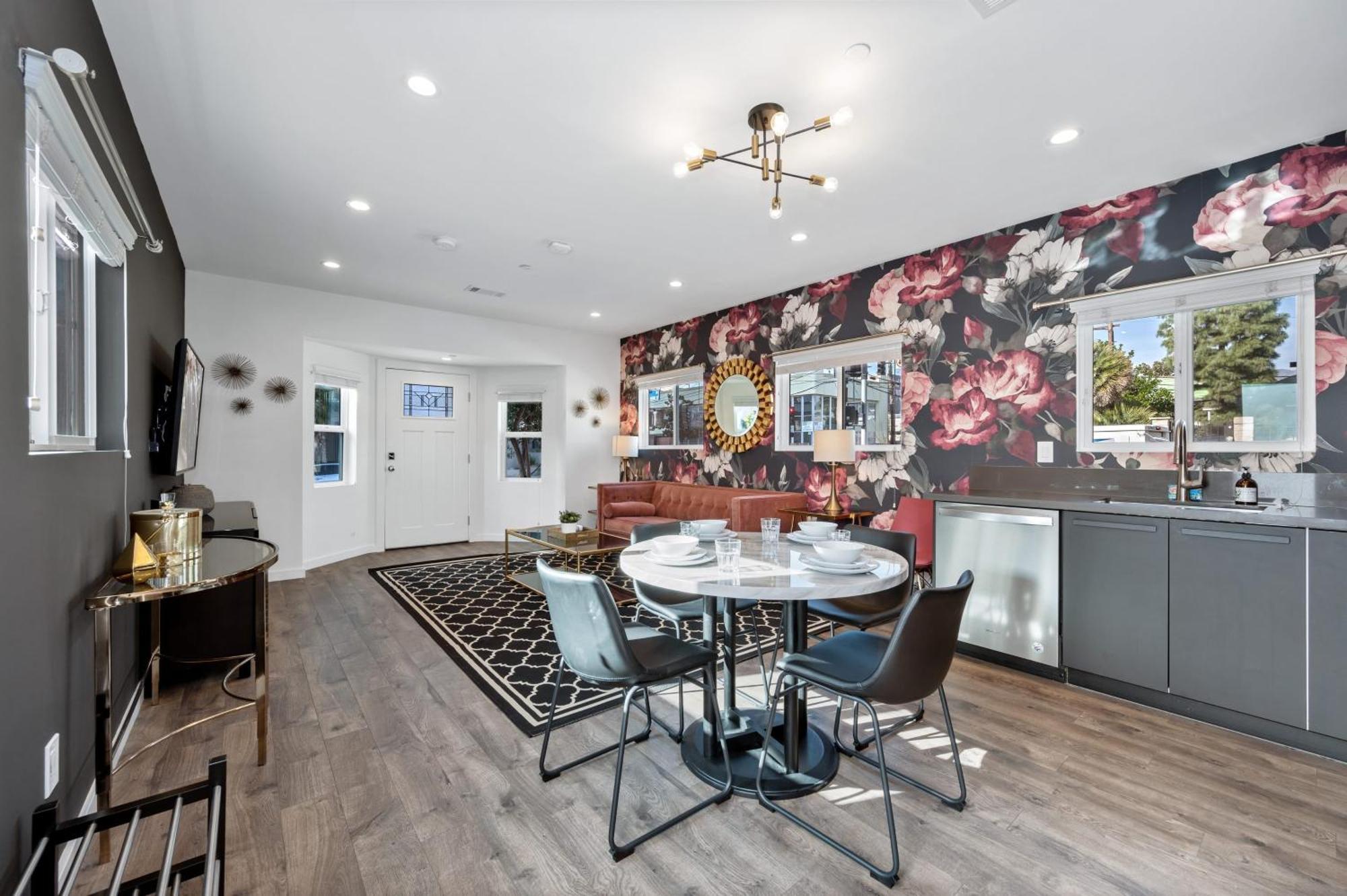 Art Deco By Avantstay 1920S Remodeled Bungalow Open Layout Courtyard Los Angeles Ngoại thất bức ảnh